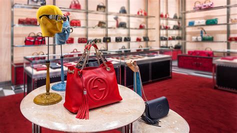 paris gucci outlet|la village outlet paris.